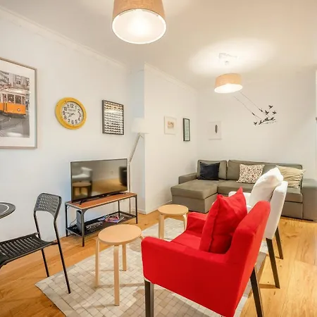 아파트 Guestready - Glorious Near Miradouro Da Graca 리스본