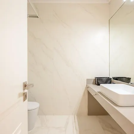Guestready - Glorious Near Miradouro Da Graca Appartamento Lisbona